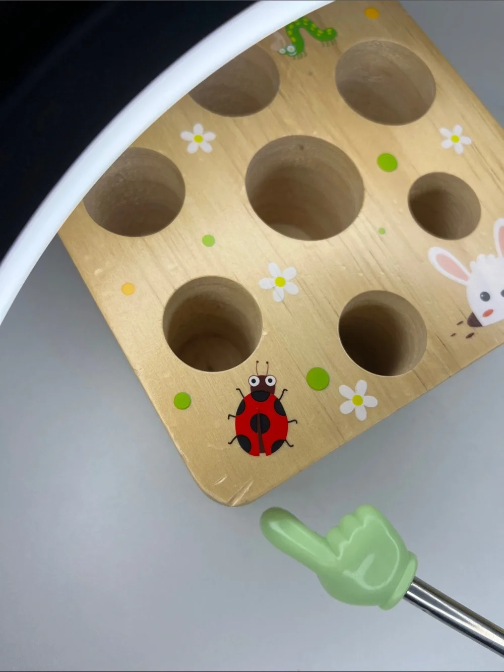 Wooden Pop-Up Garden Toy - Green & Orange Felt Leaves